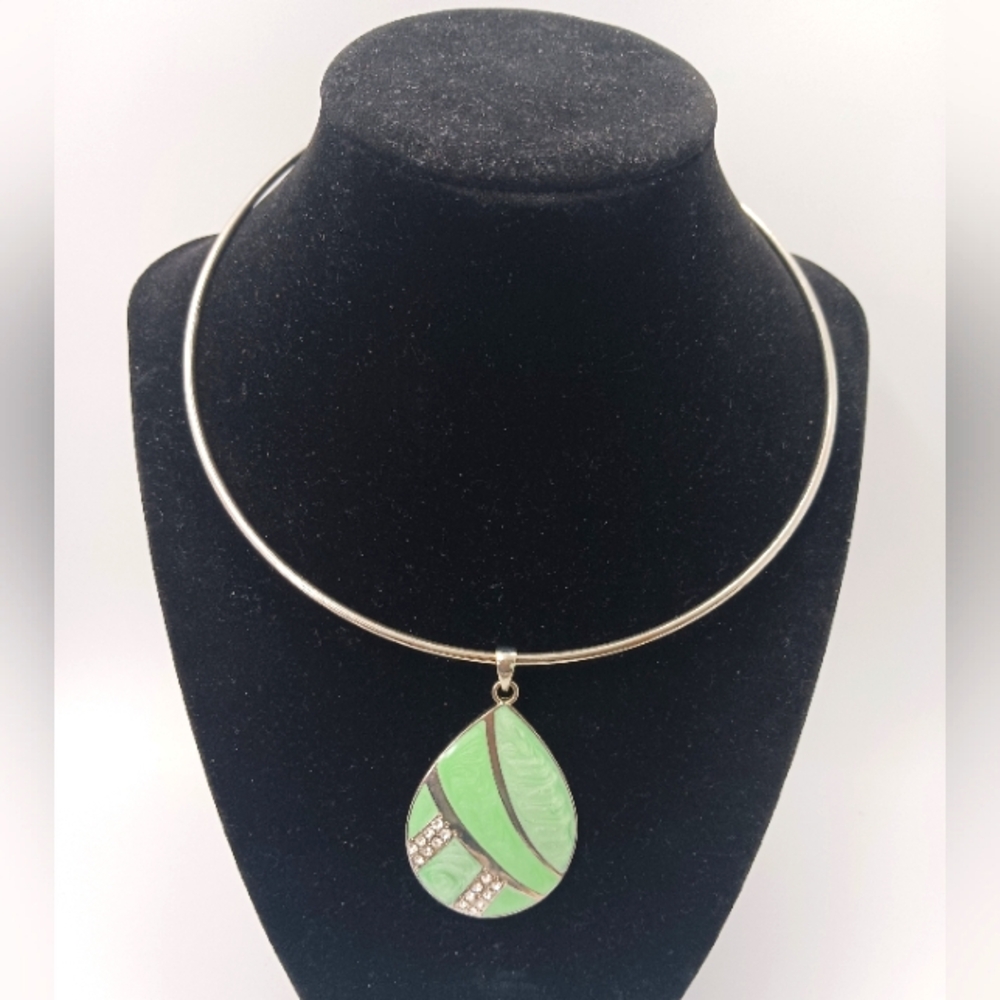 1946 Co Green Iridescent Enamel and Rhinestone Pendant Choker Necklace